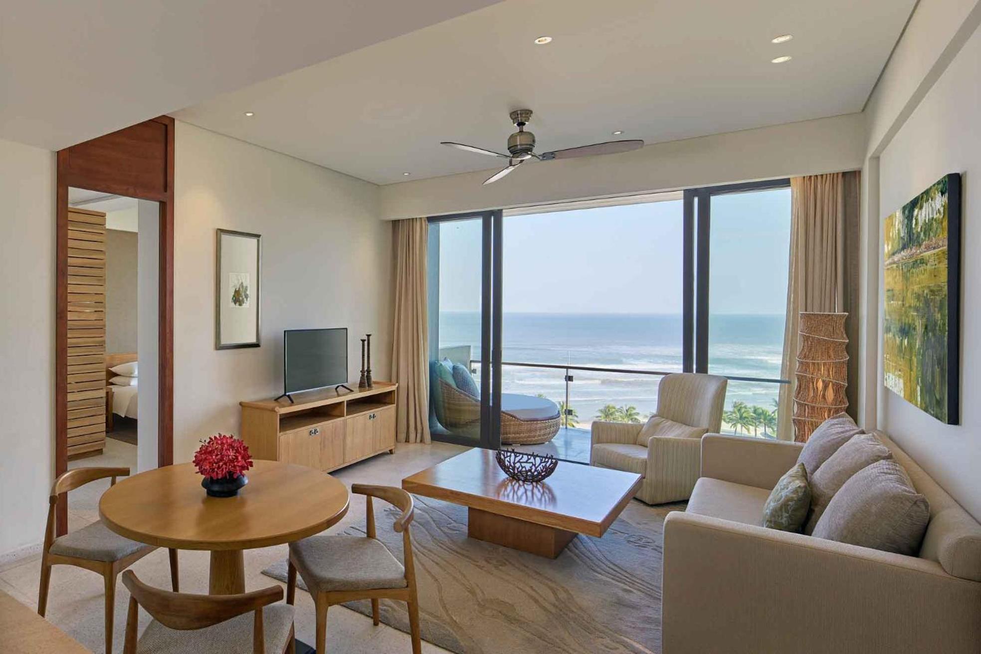 Resort Hyatt Regency And 5*