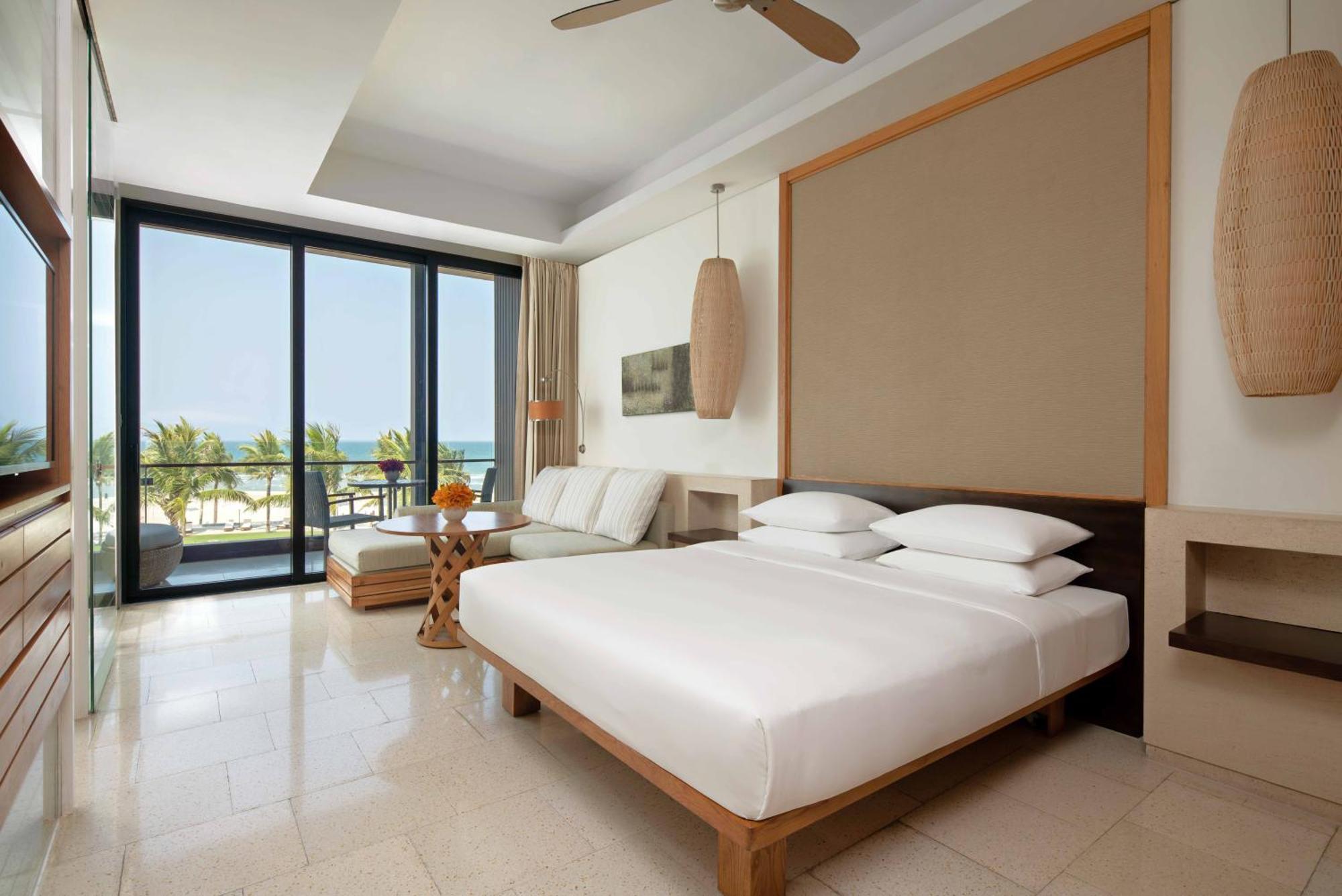 सहारा Hyatt Regency And