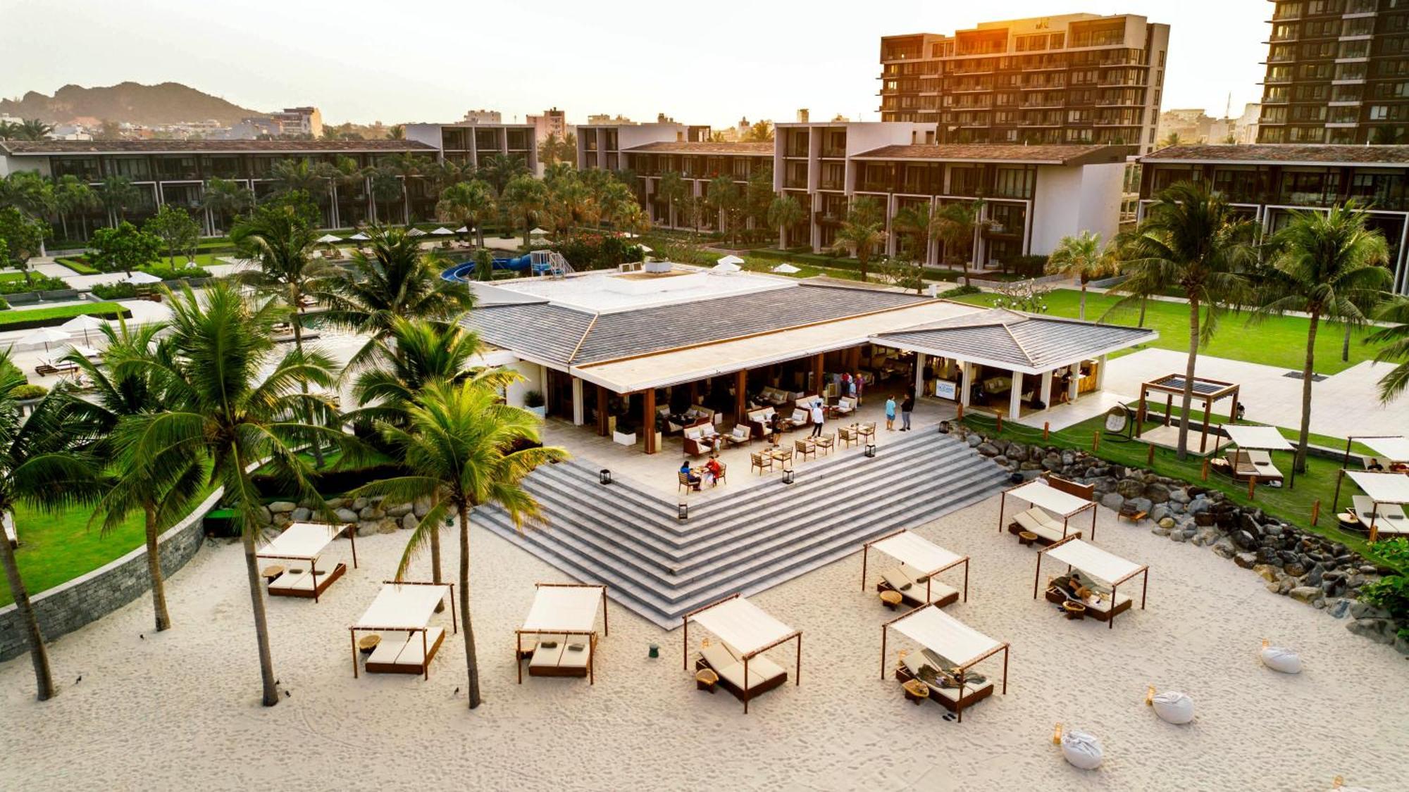 Hyatt Regency And 5* Дананг