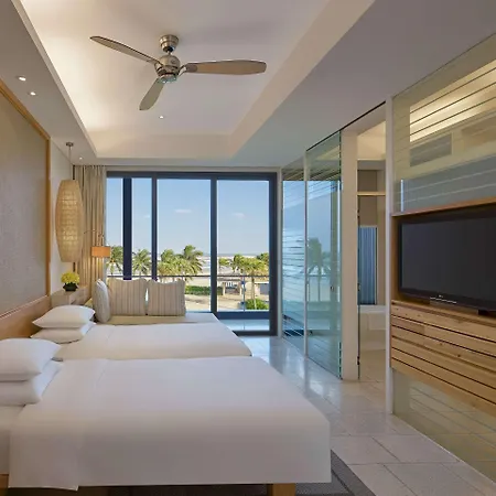 Hyatt Regency Danang Resort And Spa Exterior photo Deluxe Ocean View Room