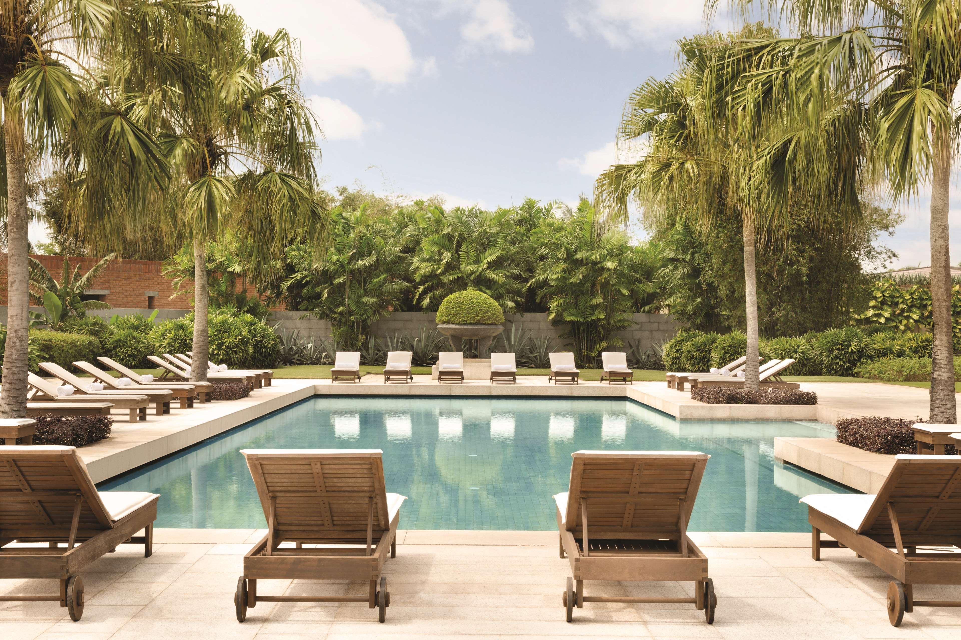 Hyatt Regency And 5*