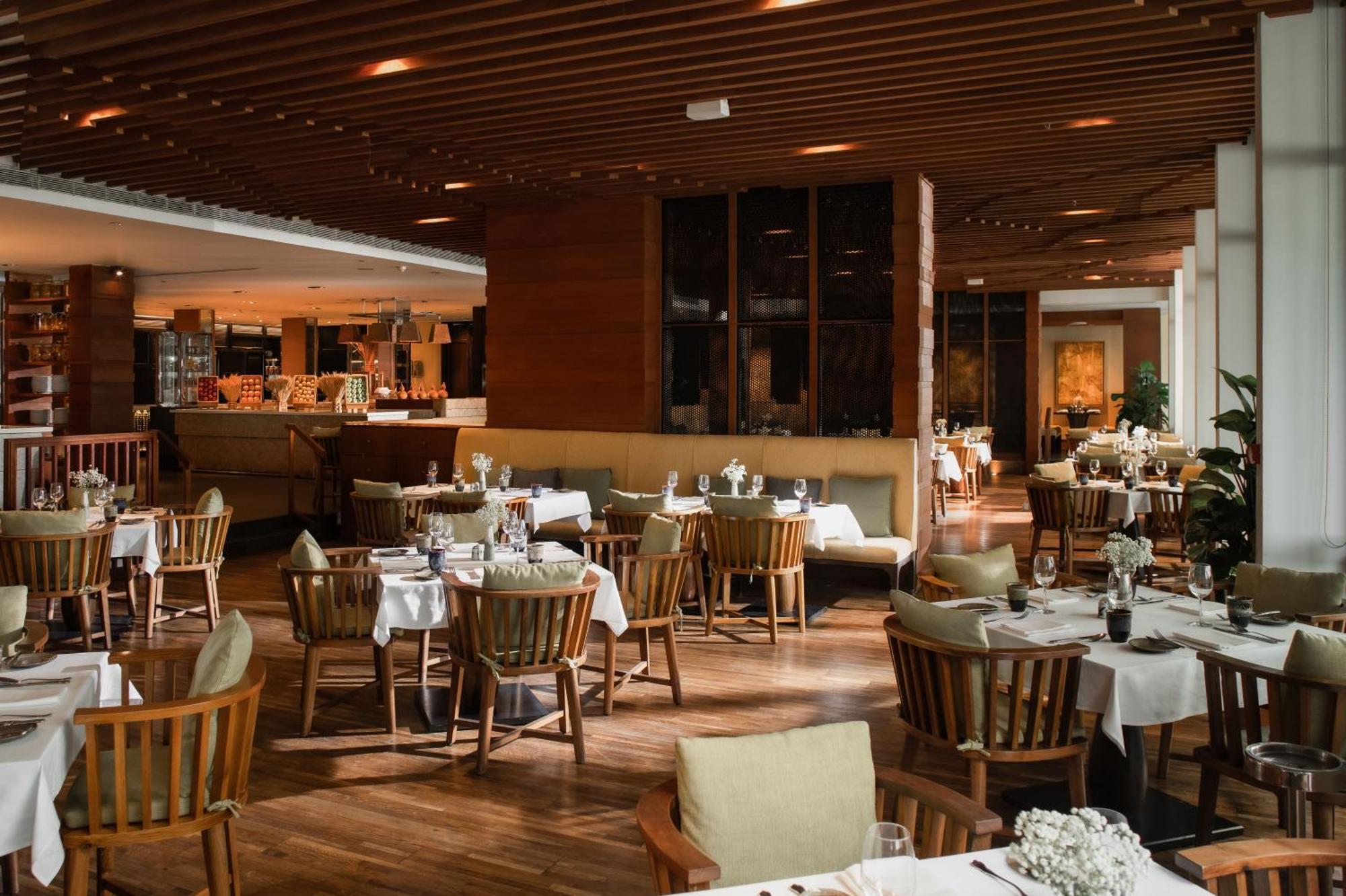 Resort Hyatt Regency And 5*